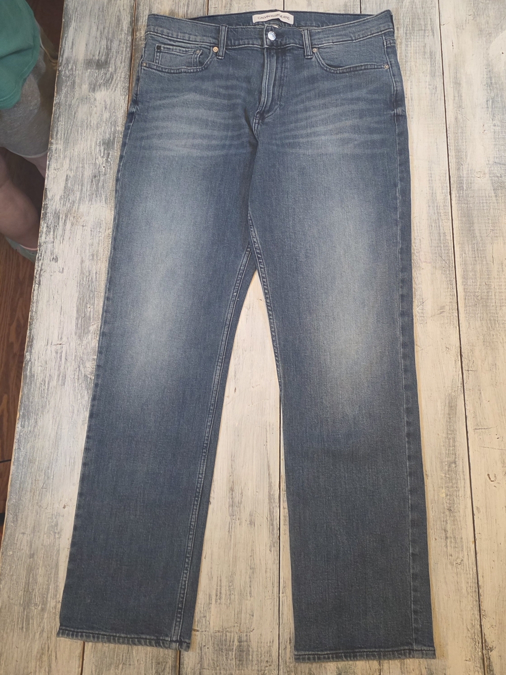 Calvin Klein Jeans Men's faded blue straight-leg jeans sz 34x32